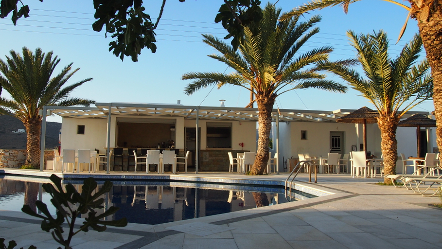 Bar 5, Homer's Inn, South Aegean