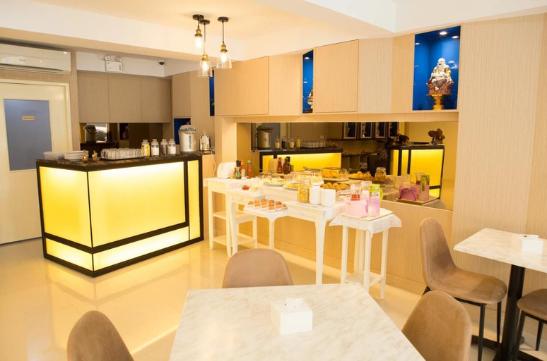 Food & Drinks 4, Le Bonheur Poshtel - Hostel, Phaya Thai