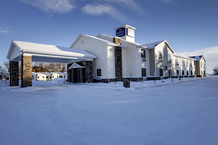 Exterior & Views 2, Cobblestone Inn & Suites - Rugby, Pierce