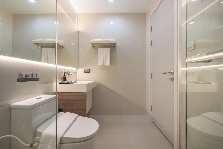 Bathroom 5, The Rich Grand Residence Sukhumvit, Wattana