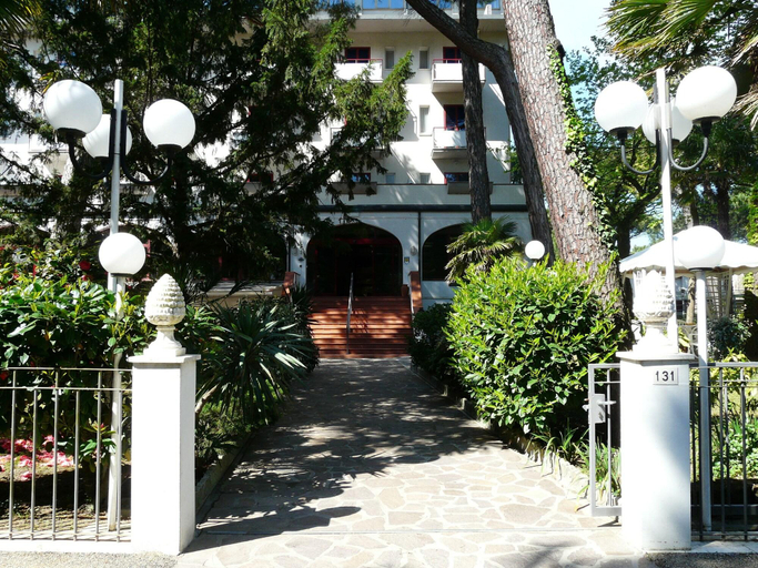 Exterior & Views 2, Deanna Golf, Ravenna