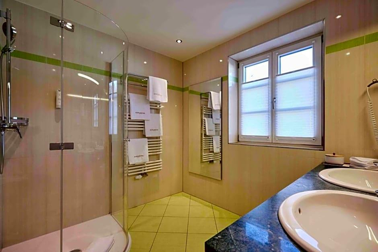 Bathroom 5, Edelweiss, Berchtesgadener Land