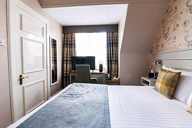 Bedroom 3, Tullie Inn, West Dunbartonshire