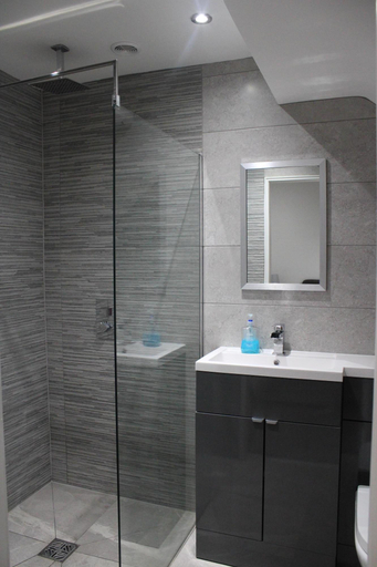 Bathroom 3, White House Cottages, Durham