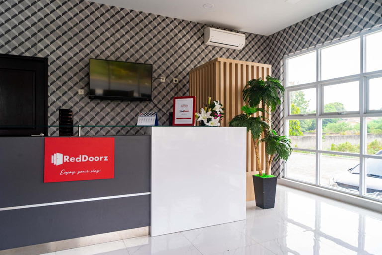 Lobby 2, Formerly Reddoorz Plus Near Teras Kota 3, South Tangerang