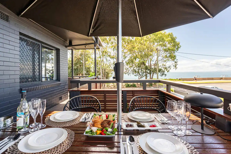 Food & Drinks, 549 Apartments, Hervey Bay - Pt A