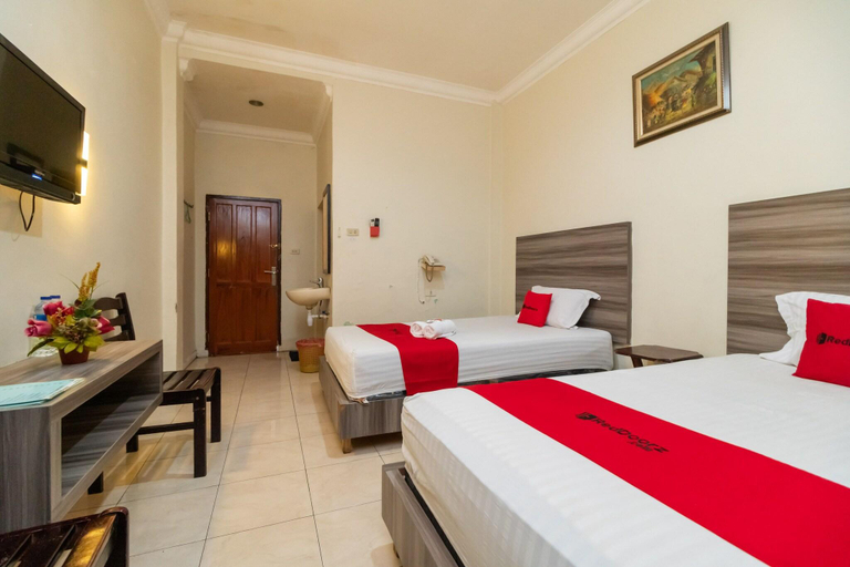 Room 4, Formerly RedDoorz @ Pematangsiantar, Pematangsiantar