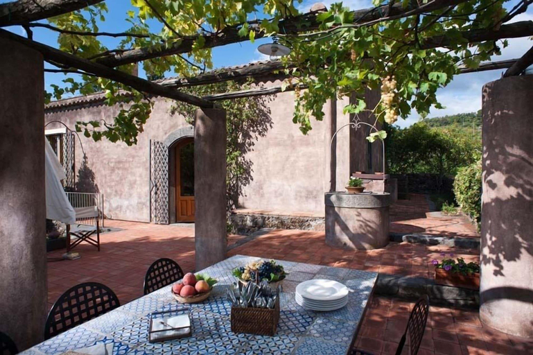 Terrace 3, Palmento Monterosso, Catania