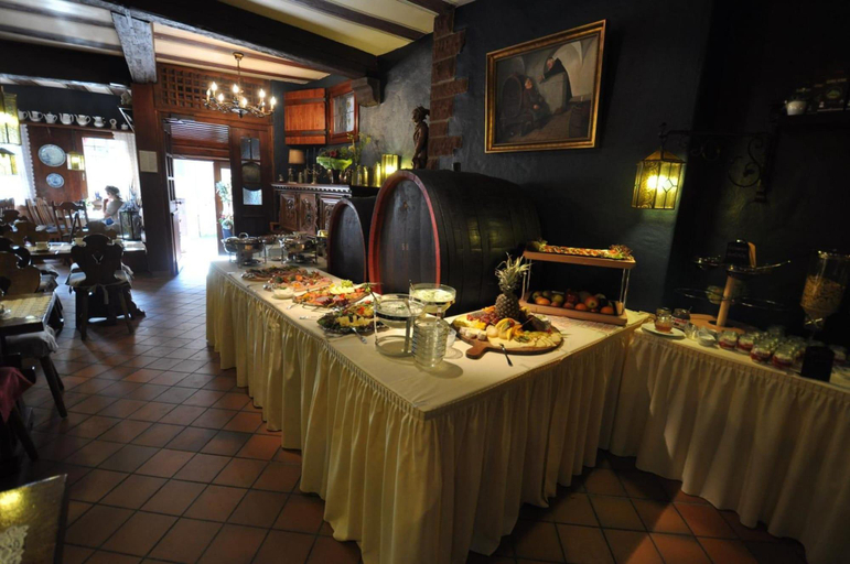 Others 5, Hotel Schmuckkaestchen, Miltenberg