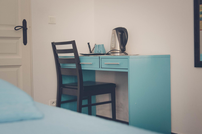 Room 4, Villa Nais, Var