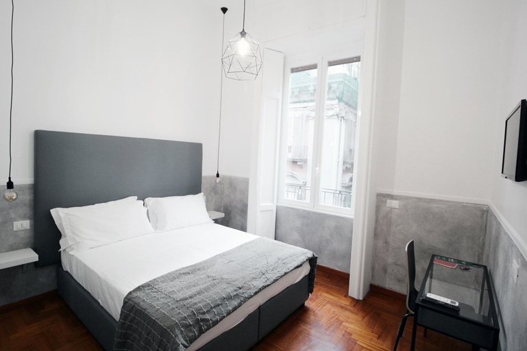 Bedroom 4, Toledostop, Napoli