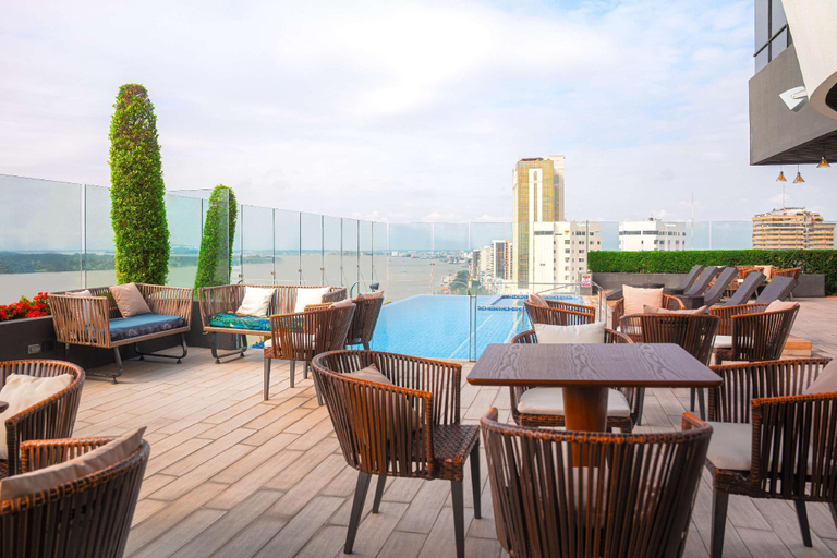 Bar, River Garden Hotel Suites, Guayaquil