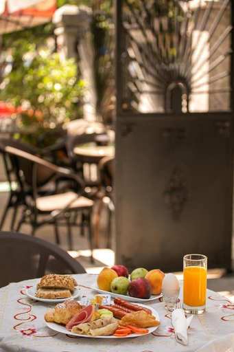 Food & Drinks 4, Eagles Philadelphia Hotel, Korçës