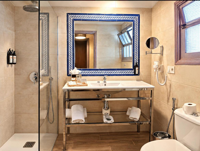Bathroom 5, Hotel Parque Tropical, Las Palmas