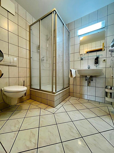 Bathroom 5, Am Bachhaus, Eisenach