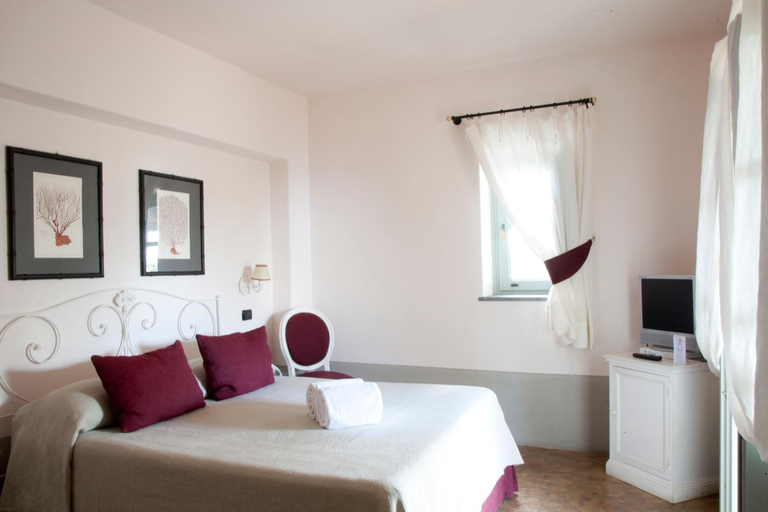 Bedroom 1, La Salina Borgo di Mare, Messina