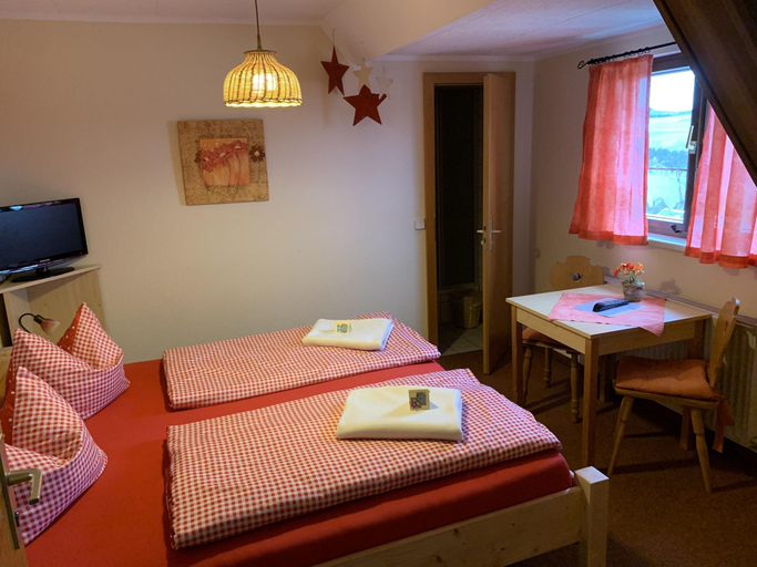 Room 2, Pension zur Kurfurstin, Erzgebirgskreis