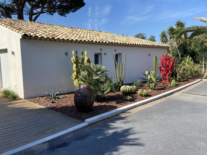 Exterior & Views 2, Guesthouse Le Mas de la Dame, Var