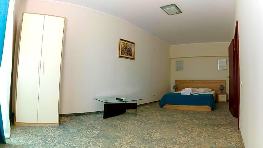 Bedroom 4, Union, Tuzla