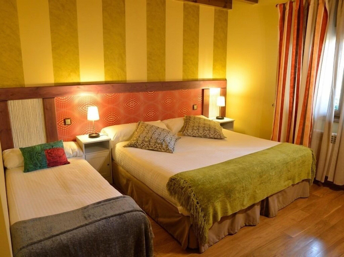 Bedroom 2, Posada Bernabales, Cantabria