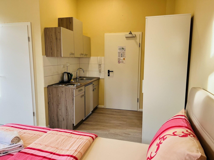 Bedroom 4, M&M Hotel – Harburg, Hamburg