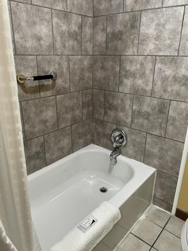 Bathroom 4, Economy Inn, Lafayette