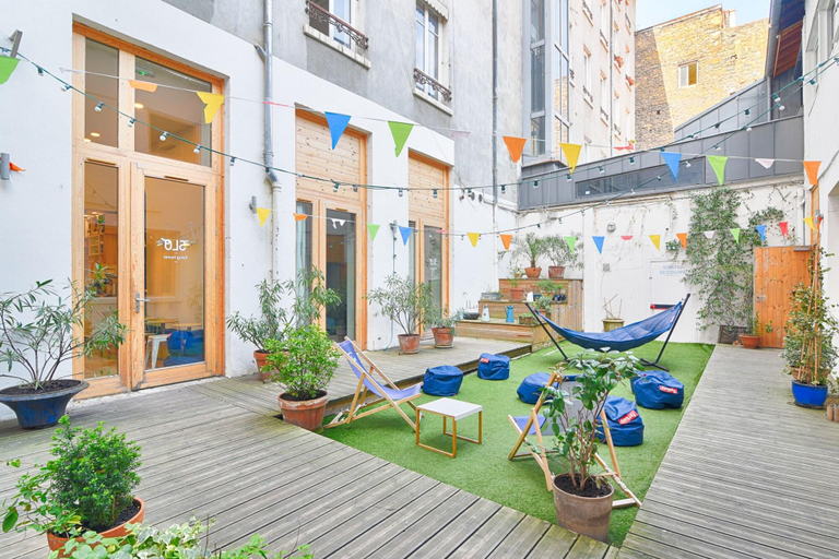 Room 5, Slo Living Hostel, Rhône