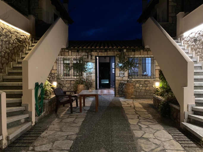 General view 4, Sunny Garden, Peloponnese