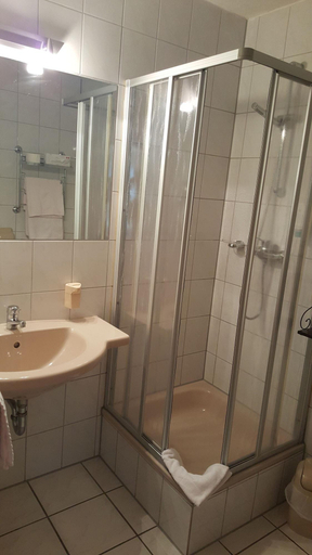 Bathroom 5, Landhotel BurgenBlick, Erfurt