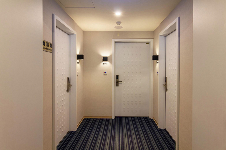 Lobby 5, F Hotel Luzhou Taipei, New Taipei City