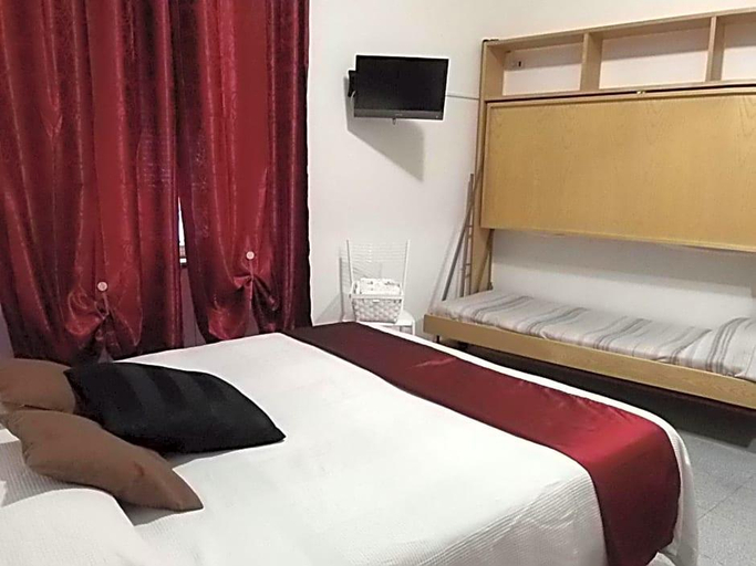 Room 4, Birillo, La Spezia