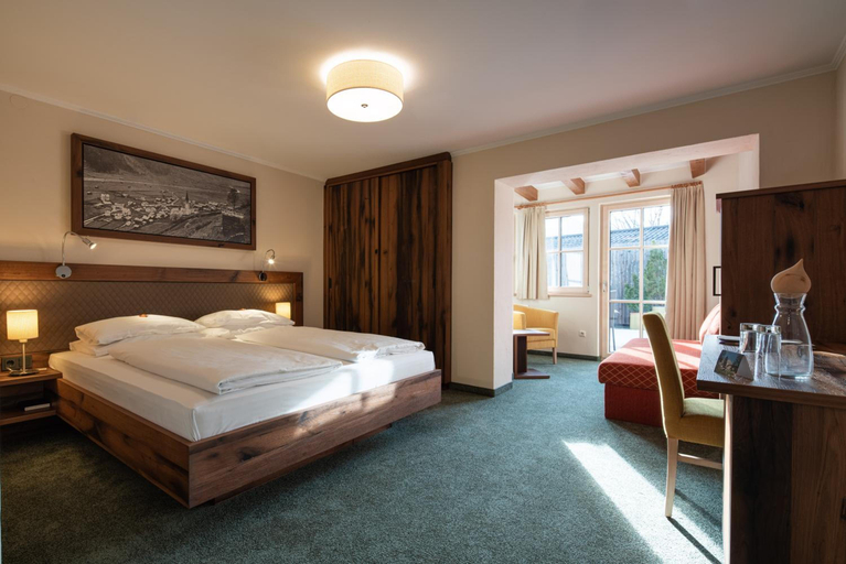 Bedroom 4, Senningerbräu, Zell am See