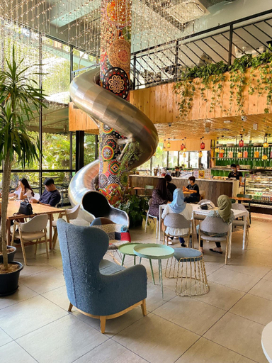 Public Area, TOOJOU Kota Kinabalu - Travel Meets Social, Kota Kinabalu