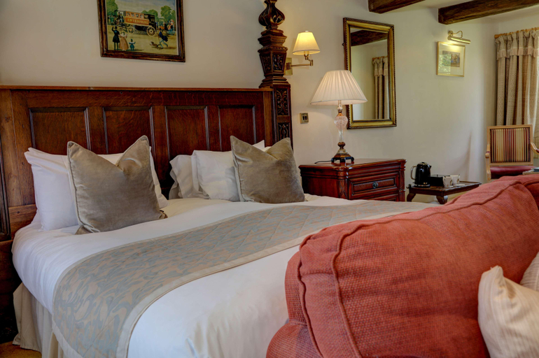 Bedroom 2, The Moonraker Hotel, BW Signature Collection, Wiltshire