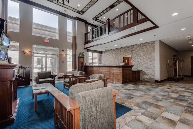 Public Area, TownSquare Place, Carver