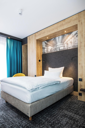 Room 3, Das Steinma Ller Hotel, Oberbergischer Kreis