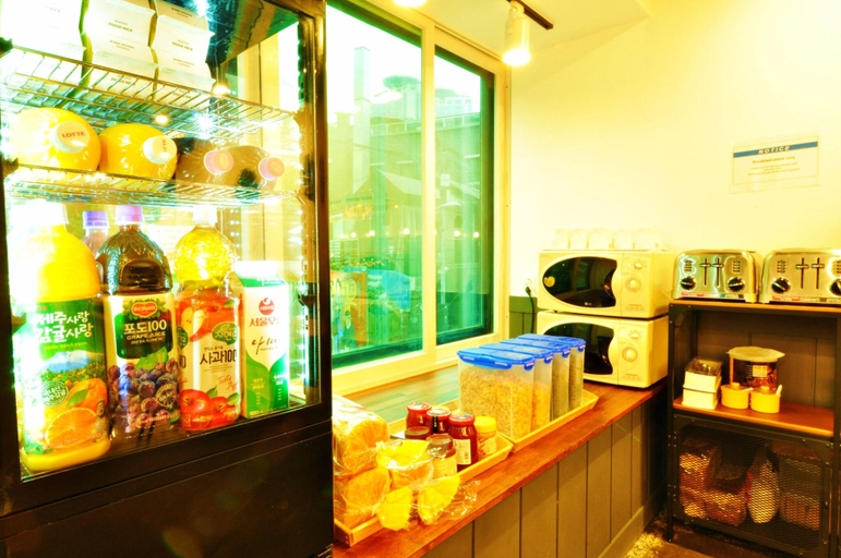 Food & Drinks 5, Myeongdong Rooftop Hostel, Jung