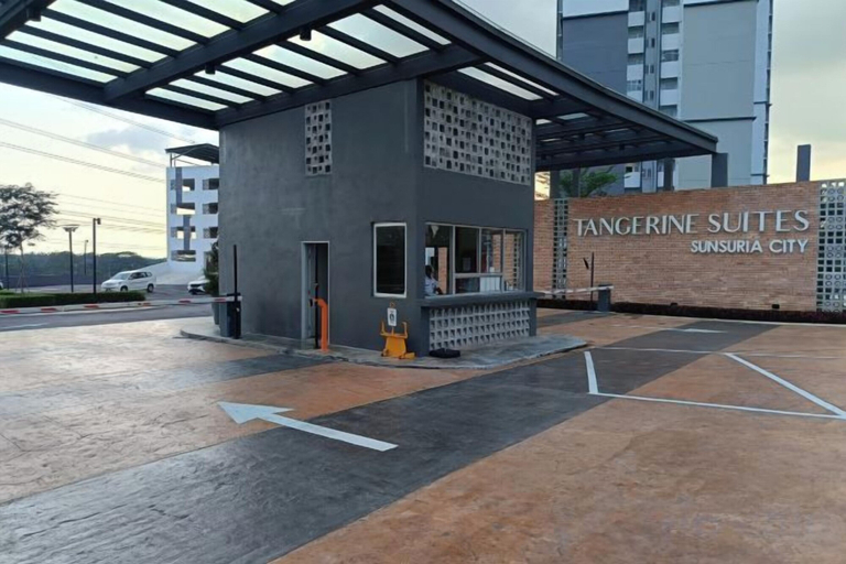 Exterior 2, 01-Airport-Sepang-KLIA-3Bedroom-XiamenUni-Mitsui-Wifi-Pool, Sepang