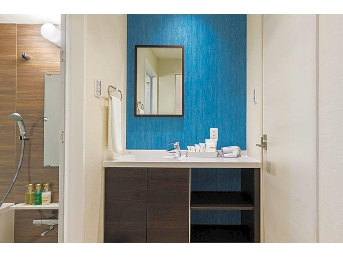 Bathroom 4, Hotel Gran Arena, Okinawa