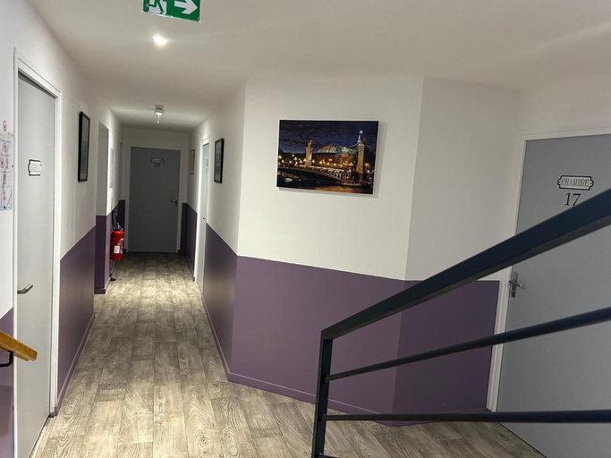 Exterior & Views 2, Hotel Saint Charles, Yvelines