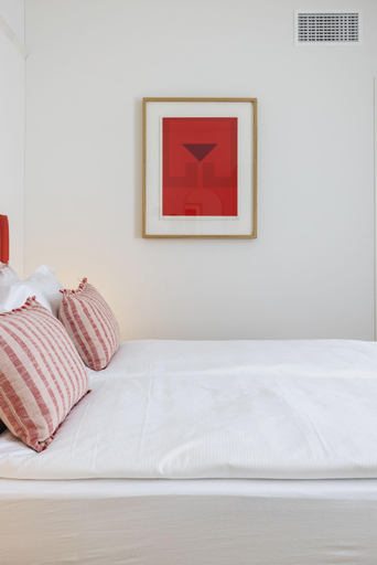 Bedroom 2, Villa Rossella, Locarno