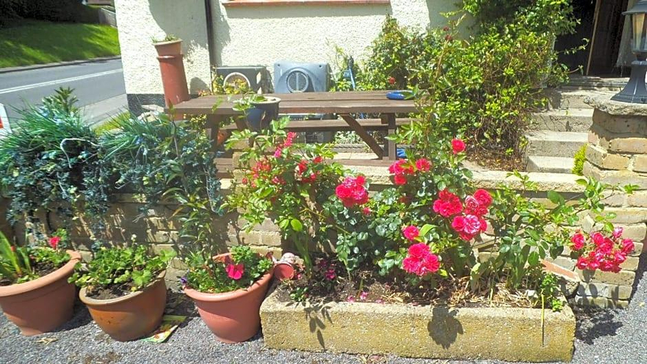 Public Area 2, Englands Rose Pub, Oxfordshire