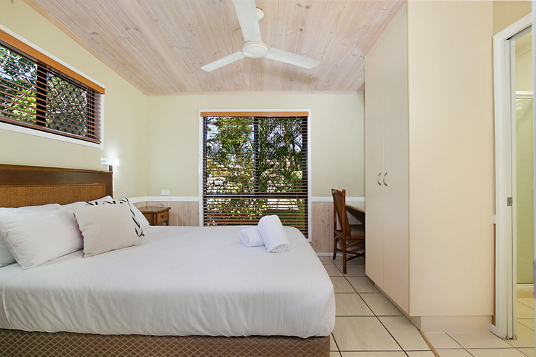Room 4, The Sleep Factory, Gladstone