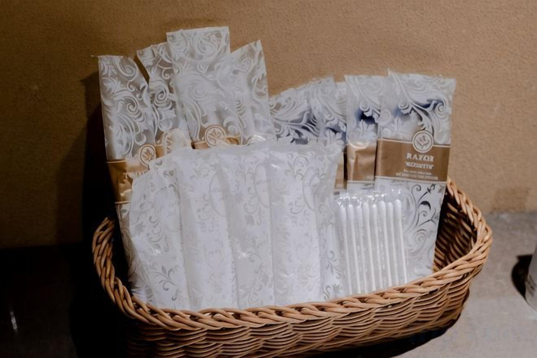 Bathroom amenities