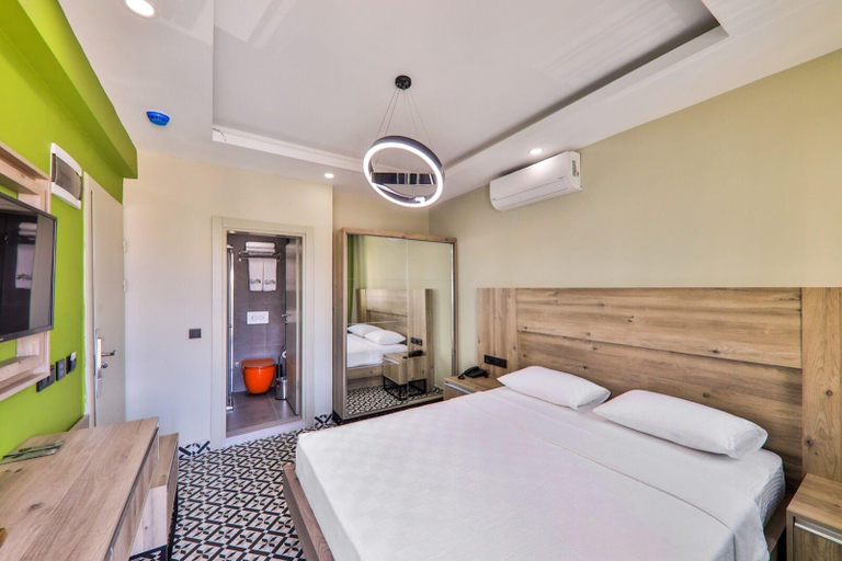 Bedroom 3, Yenier Apart Otel, Kaş