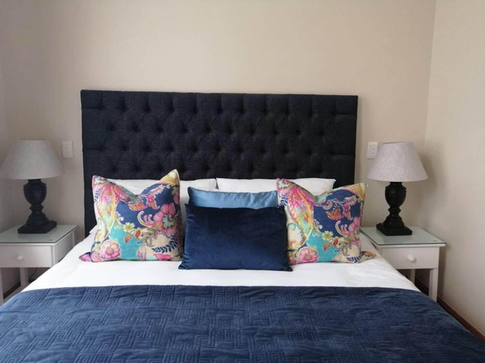 Bedroom 3, Willets Hotel, City of Cape Town