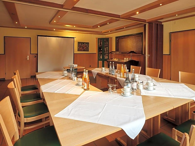 Food & Drinks 5, Gasthaus zur Linde, Harburg