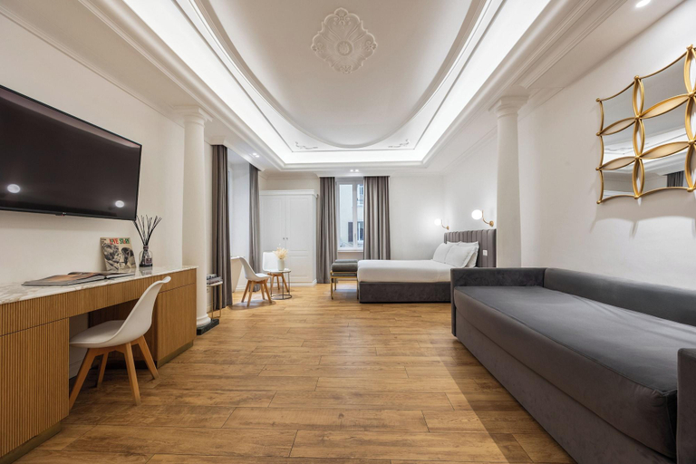 Room 3, Sm Vatican Relais, Rome