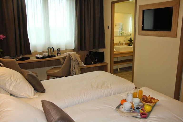 Room 2, Brit Hotel Montargis, Loiret