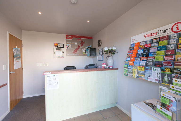 Public Area, Bella Vista Motel Greymouth, Grey